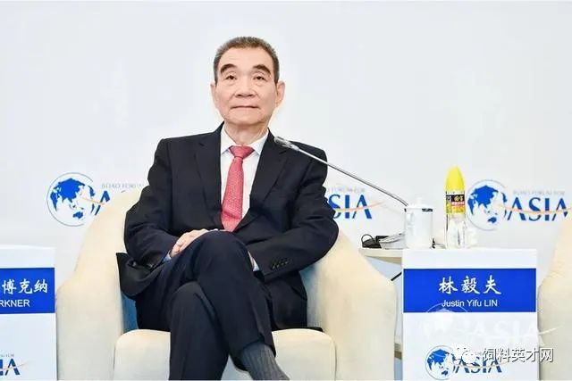 “未来50%的人要去做AI指令师”！百度执行副总裁发声，林毅夫：也许以后一周只需工作一天